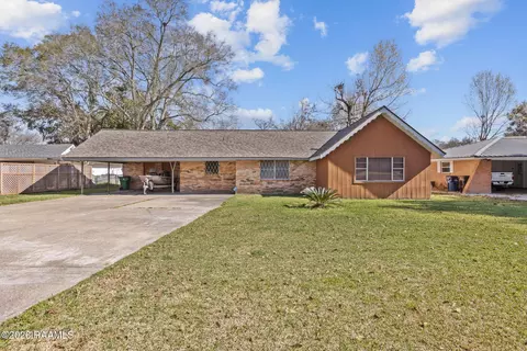 2003 Old Jeanerette Rd, New Iberia, LA 70563