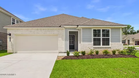 300 Bellewood Dr, Lafayette, LA 70507