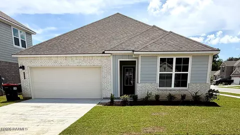 300 Bellewood Dr, Lafayette, LA 70507