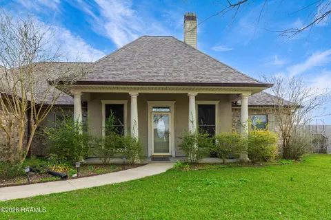 9702 Belle Place Cir, Maurice, LA 70555