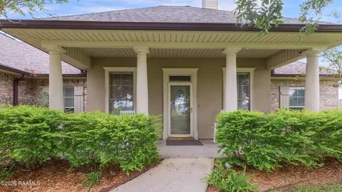9702 Belle Place Cir, Maurice, LA 70555