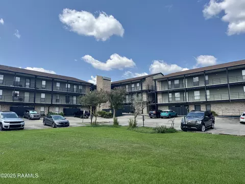 701 S College Rd #311, Lafayette, LA 70503