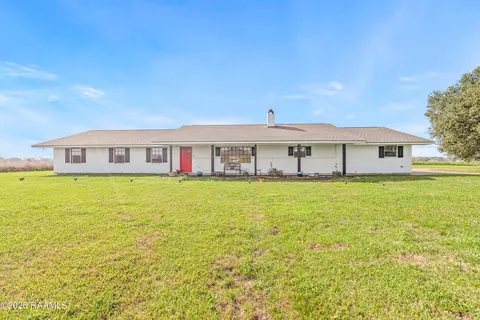 1422 E Maple Ave, Eunice, LA 70535