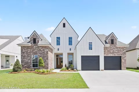 110 Cape Town Ave, Youngsville, LA 70592