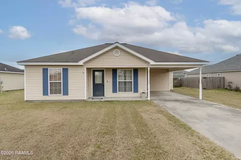 1049 Gary Dr, Breaux Bridge, LA 70517