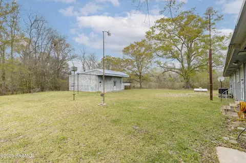 Exterior - 3230 Amerada Rd, Kaplan, LA 70548 photo 6 of 6