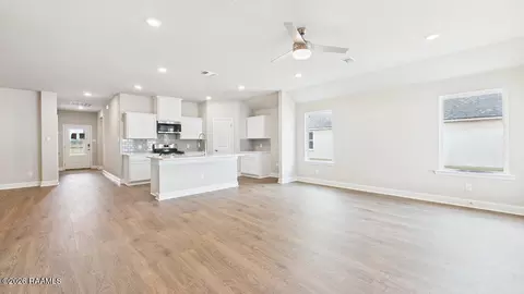Living - 206 Cypress Falls Dr, Broussard, LA 70518 photo 1 of 3