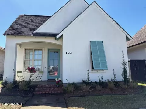 122 Stonehurst Dr, Youngsville, LA 70592