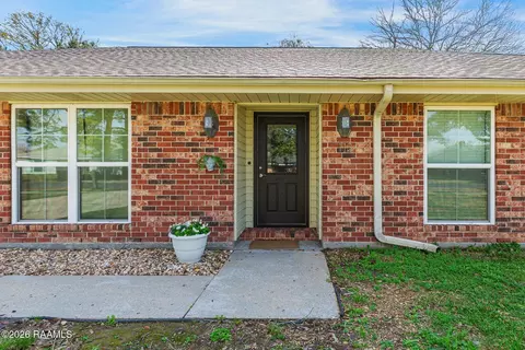 113 Weeks Dr, Youngsville, LA 70592