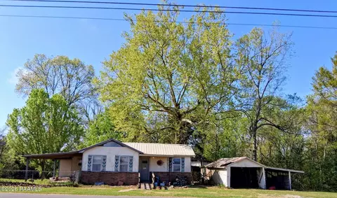 660 Couvillion St, Moreauville, LA 71355