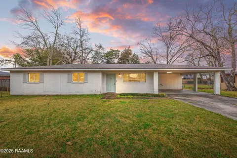 103 Maple Dr, Lafayette, LA 70506