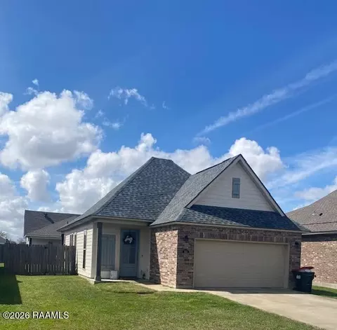 305 Adry Ln, Youngsville, LA 70592