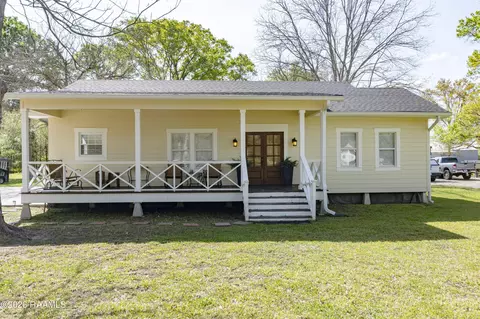 1056 Lynn Romero Dr, Breaux Bridge, LA 70517