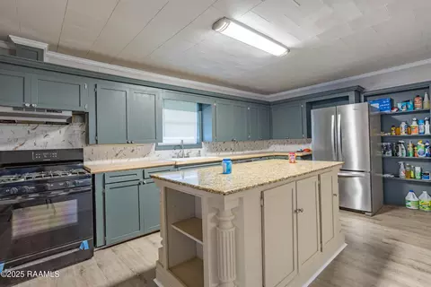 Kitchen - 531 N 11th St, Eunice, LA 70535 photo 1 of 2