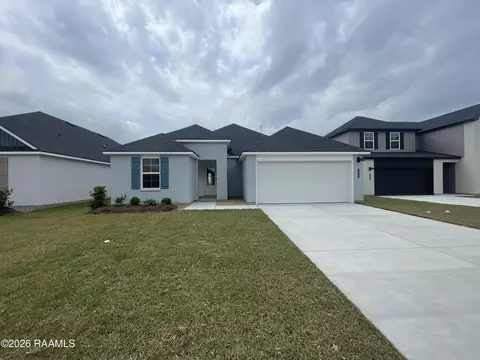 102 Esson Dr, Maurice, LA 70555