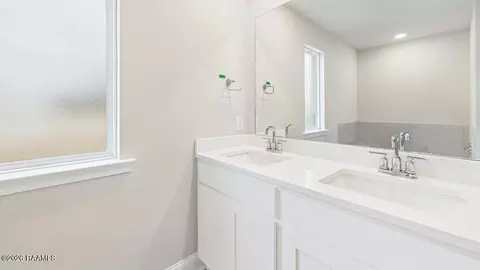 Bath - 114 Top Ridge Rd, Duson, LA 70529 photo 1 of 1