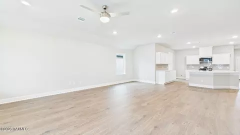 Living - 114 Top Ridge Rd, Duson, LA 70529 photo 4 of 4