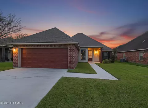 108 Portsmouth Dr, Broussard, LA 70518