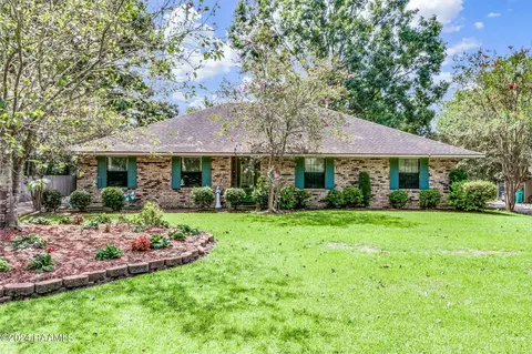 192 Tillou Andrus Dr, Opelousas, LA 70570