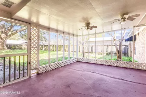 Exterior - 200 N Trahan Ave, Kaplan, LA 70548 photo 2 of 5