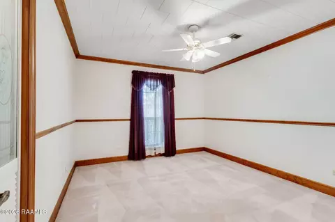 Bedroom - 200 N Trahan Ave, Kaplan, LA 70548 photo 2 of 3