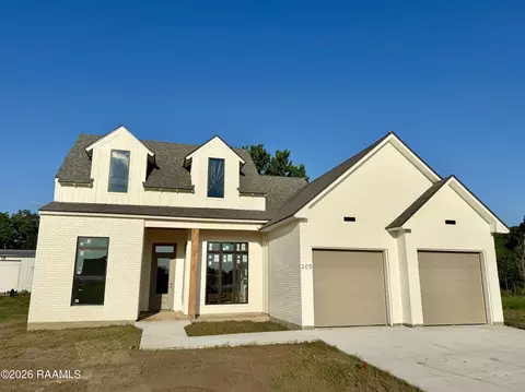 205 Cliffside Dr, Youngsville, LA 70592