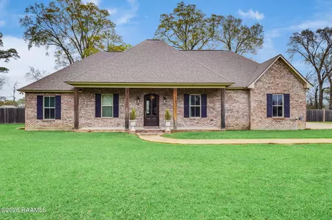 555 Longwood Dr, Opelousas, LA 70570