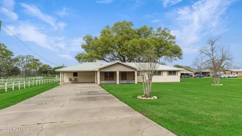 1826 Sawmill Hwy, Breaux Bridge, LA 70517
