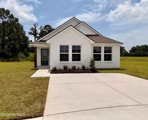 203 Stable Dr, Opelousas, LA 70570