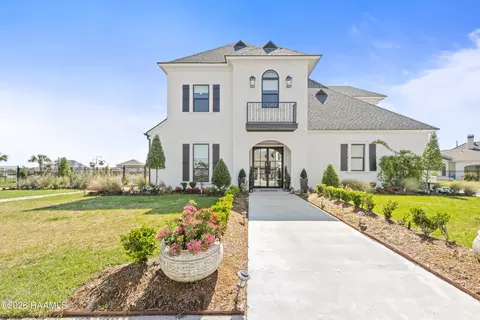 1014 The Lake Dr, Broussard, LA 70518