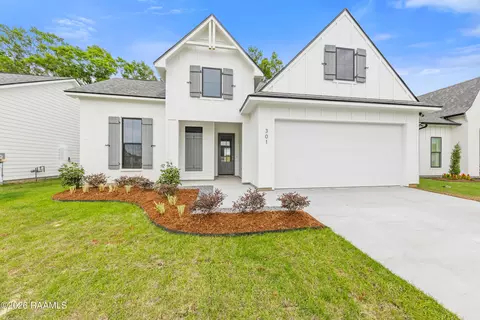 301 Grand Oak Dr, Broussard, LA 70518