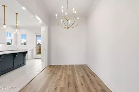 Dining - 201 Boxview St, Scott, LA 70583 photo 1 of 2