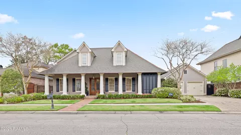 136 Adair Ln, Lafayette, LA 70508
