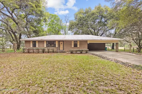 2403 W Schambers St, Basile, LA 70515