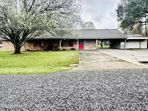 325 Avenue Of The Acadians, Opelousas, LA 70570
