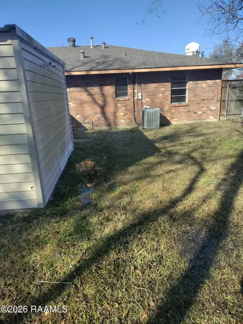 Exterior - 214 Ebony Dr, Opelousas, LA 70570 photo 3 of 4