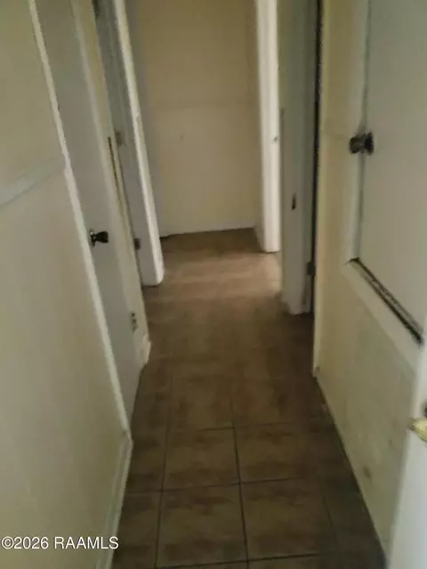 Entry Way - 214 Ebony Dr, Opelousas, LA 70570 photo 2 of 3