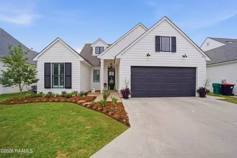 311 Harvest Creek Ln, Lafayette, LA 70508