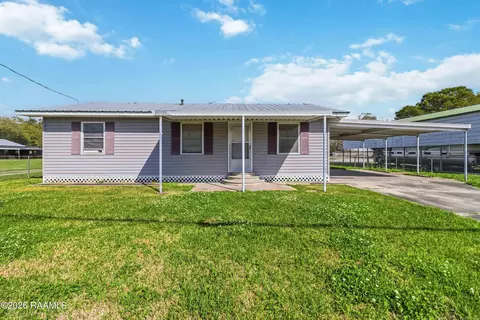 1061 Anse Broussard Hwy, Breaux Bridge, LA 70517