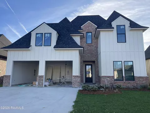 212 Amsterdam Ave, Youngsville, LA 70592
