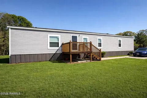 155 Cerrisa Ln, Grand Coteau, LA 70541