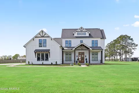 100 Viaulet Rd, Youngsville, LA 70592