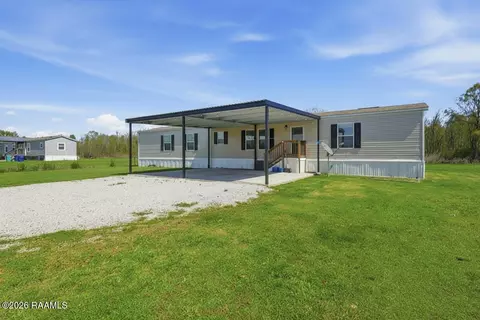 154 Bearb Rd, Sunset, LA 70584