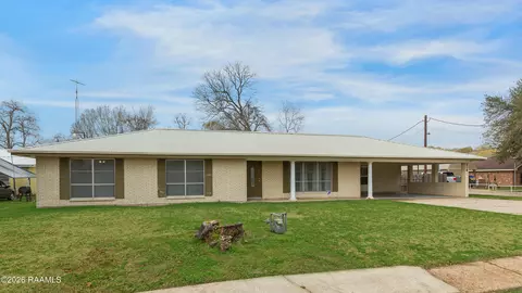 208 S A St, Duson, LA 70529