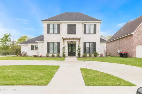 119 Grandview Terrace Dr, Youngsville, LA 70592