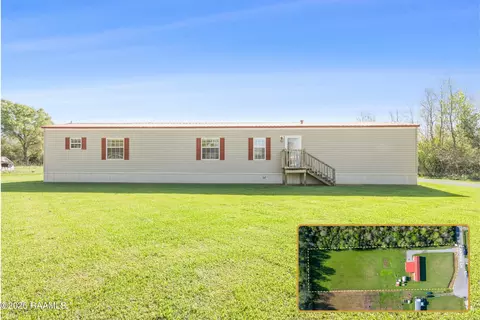 15703 Candice Ln, Abbeville, LA 70510