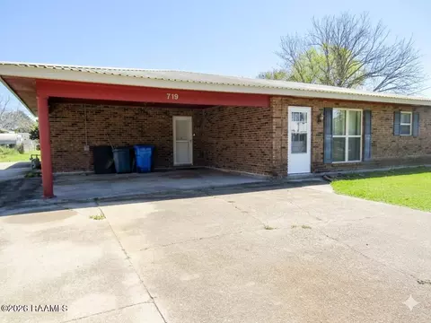 719 Lillian St, New Iberia, LA 70560