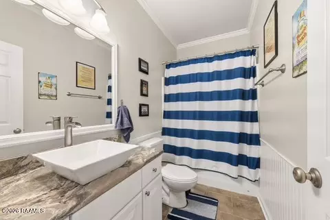 Bath - 3525 W Gloria Switch Rd, Church Point, LA 70525 photo 3 of 3