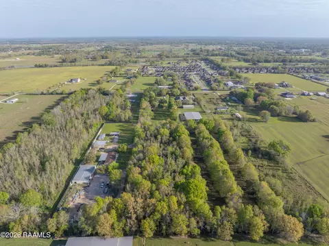 View/Area - 3525 W Gloria Switch Rd, Church Point, LA 70525 photo 6 of 9