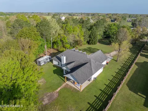 View/Area - 3525 W Gloria Switch Rd, Church Point, LA 70525 photo 2 of 9
